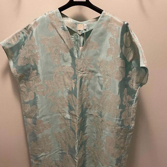 H&M Shimmery Tunic - Picture 3 of 3